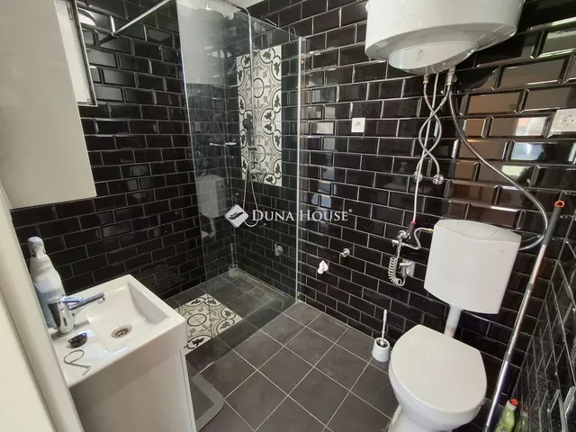 Eladó telek Budapest XVIII. kerület 780 nm