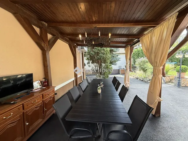 Eladó ház Abasár 200 nm