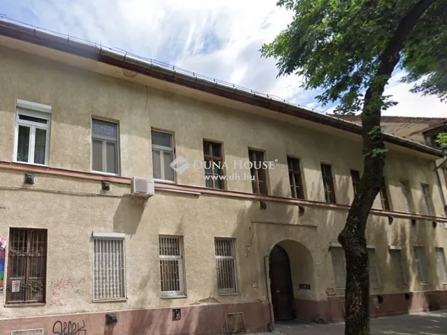 Eladó kereskedelmi és ipari ingatlan Budapest XIII. kerület 305 nm