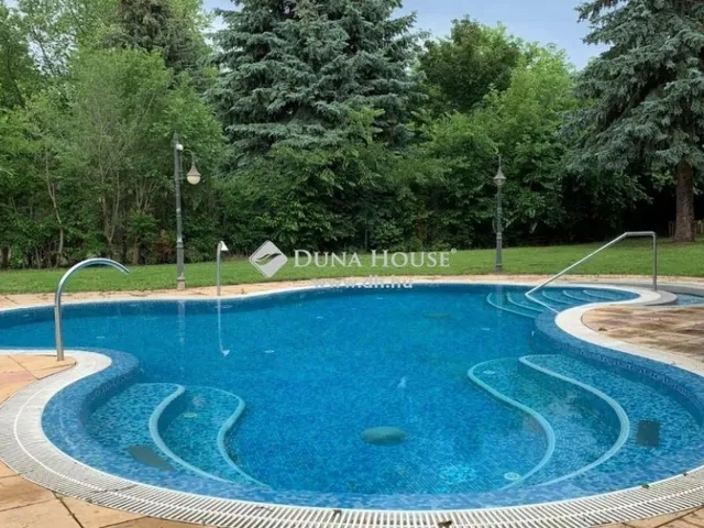 Eladó kereskedelmi és ipari ingatlan Göd 2155 nm