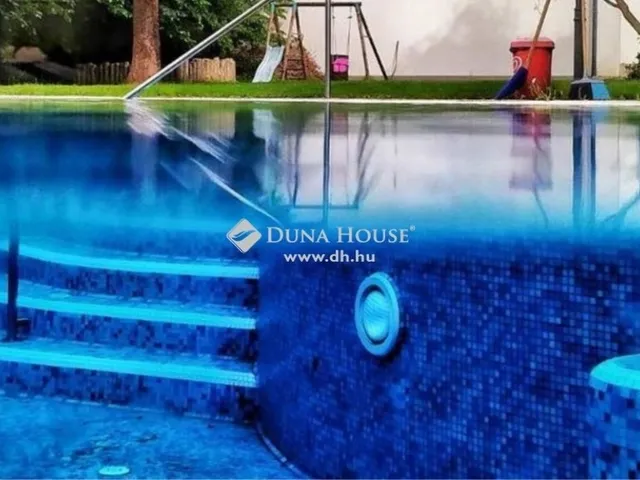 Eladó kereskedelmi és ipari ingatlan Göd 2155 nm