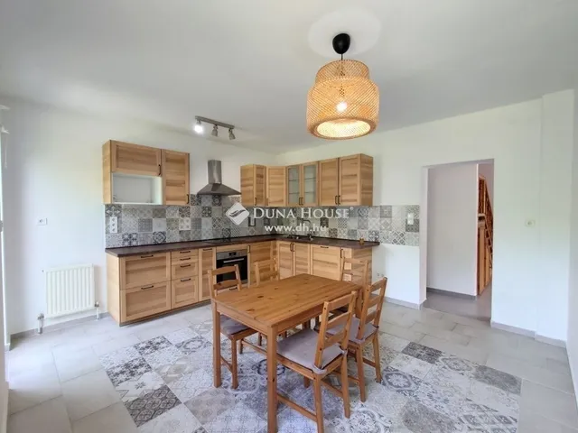 Eladó ház Dunakeszi 160 nm