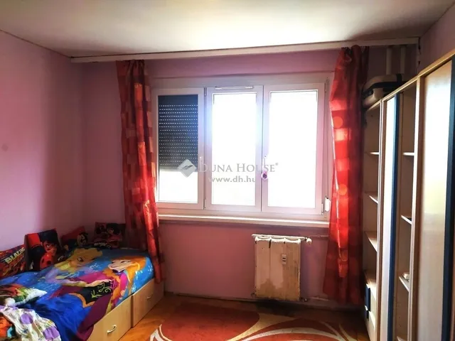 Eladó lakás Budapest XV. kerület 71 nm