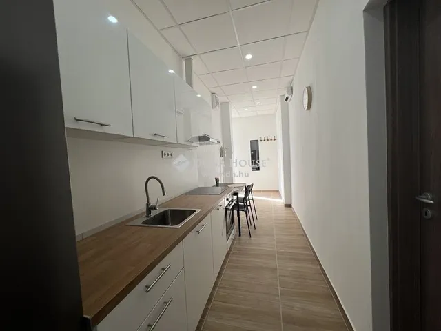 Eladó lakás Budapest VI. kerület 57 nm