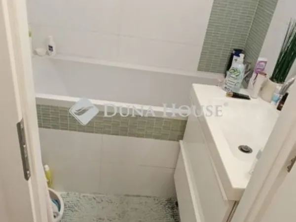 Eladó lakás Dunakeszi 72 nm
