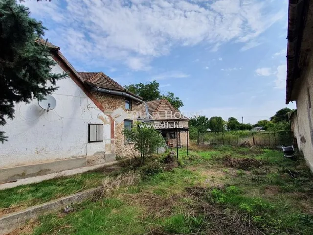 Eladó ház Nádasdladány 170 nm