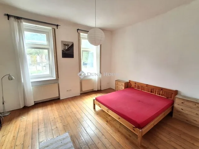 Eladó lakás Budapest XV. kerület 72 nm