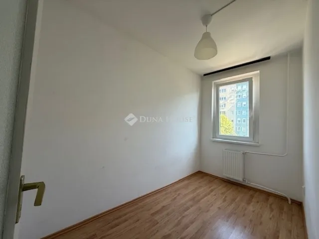 Eladó lakás Budapest III. kerület, Békásmegyer 56 nm