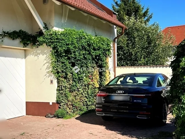 Eladó ház Vác 100 nm