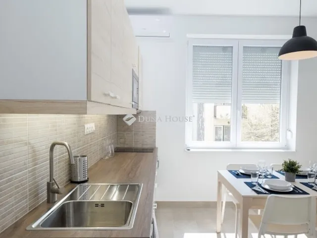 Eladó lakás Budapest I. kerület 75 nm