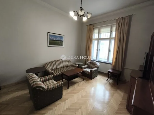 Eladó lakás Budapest V. kerület 68 nm