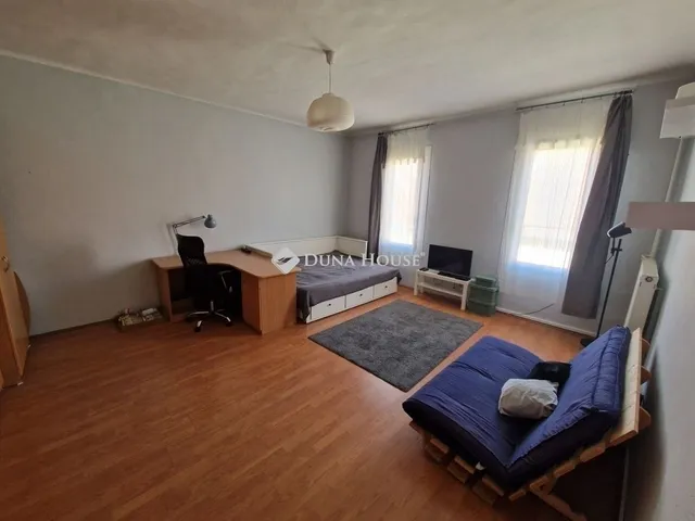 Eladó lakás Budapest VIII. kerület 71 nm