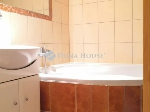 Eladó lakás Budapest XVI. kerület 58 nm