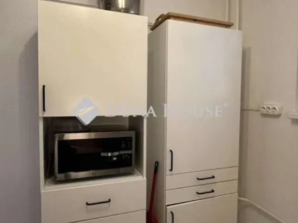Eladó lakás Budapest XV. kerület 71 nm