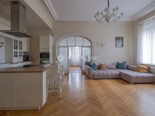 Eladó lakás Budapest XIV. kerület 128 nm