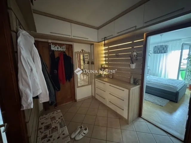 Eladó lakás Budapest XVI. kerület 80 nm