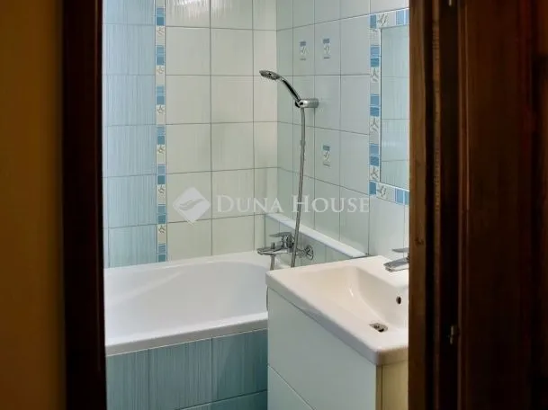 Eladó lakás Budapest XV. kerület 70 nm