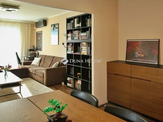 Eladó lakás Budapest XV. kerület 70 nm