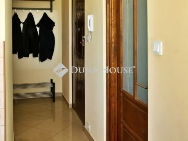 Eladó lakás Budapest XV. kerület 70 nm