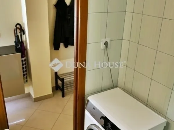 Eladó lakás Budapest XV. kerület 70 nm