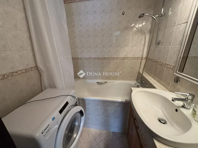 Eladó lakás Budapest III. kerület 57 nm