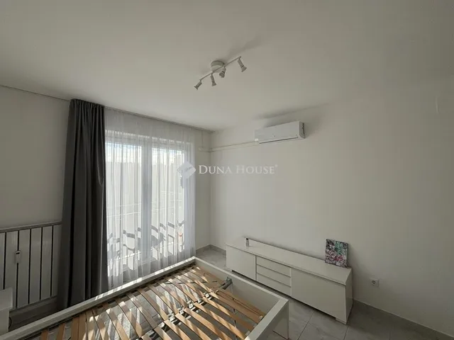 Eladó lakás Budapest III. kerület 57 nm