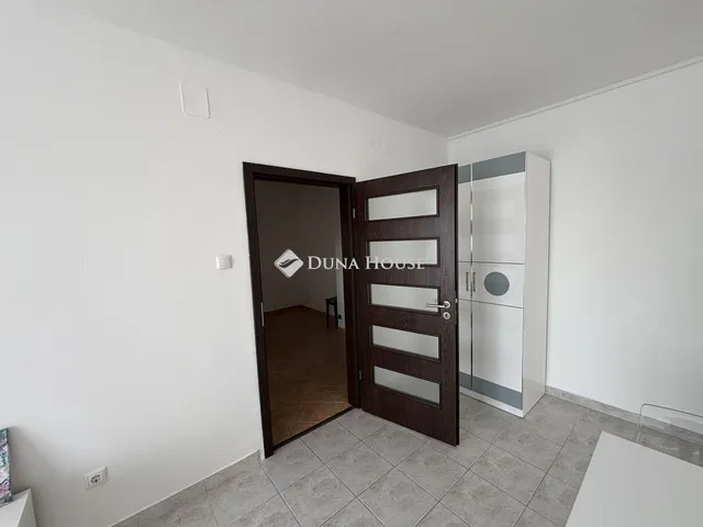 Eladó lakás Budapest III. kerület 57 nm