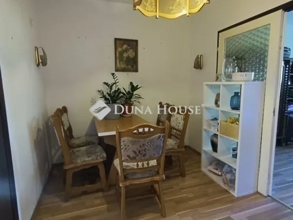 Eladó lakás Budapest XV. kerület 71 nm