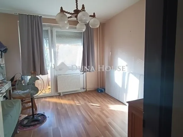 Eladó lakás Budapest XV. kerület 71 nm