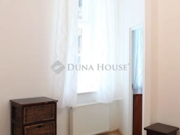 Eladó lakás Budapest VI. kerület 45 nm