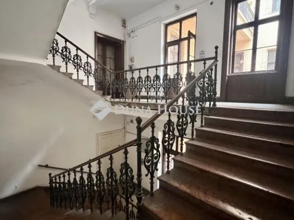 Eladó lakás Budapest VI. kerület 54 nm