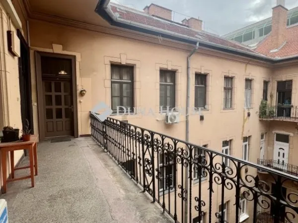 Eladó lakás Budapest VI. kerület 54 nm