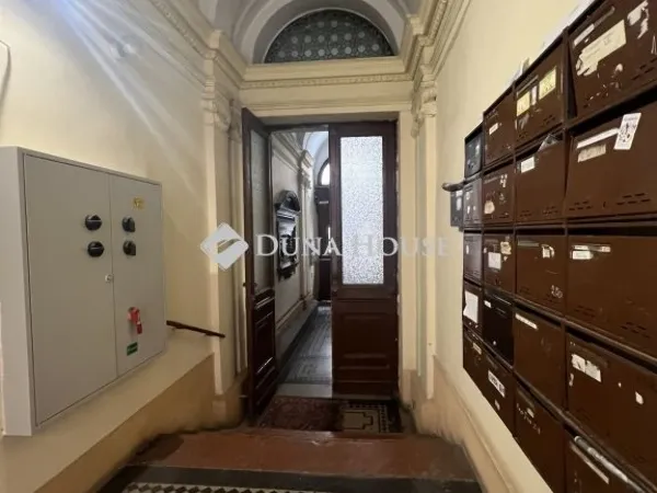 Eladó lakás Budapest VI. kerület 54 nm