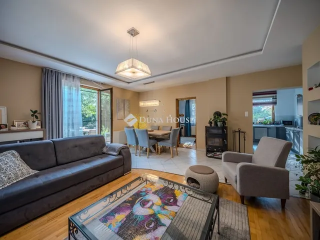 Eladó lakás Budakalász 82 nm