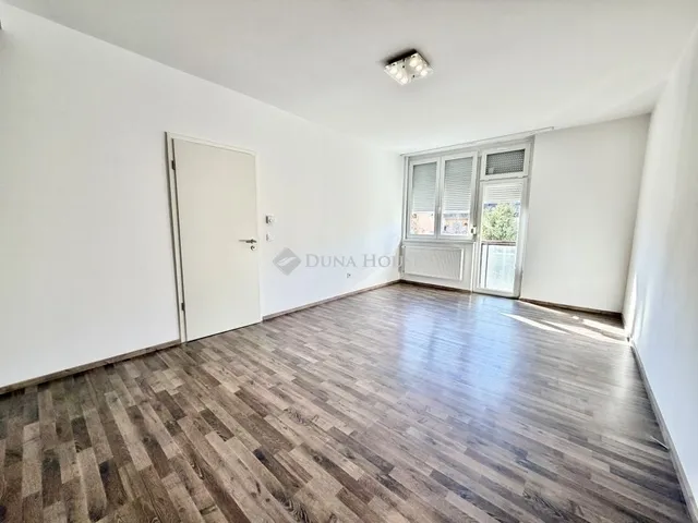 Eladó lakás Tököl 54 nm