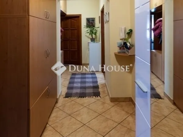 Eladó lakás Dunakeszi 66 nm
