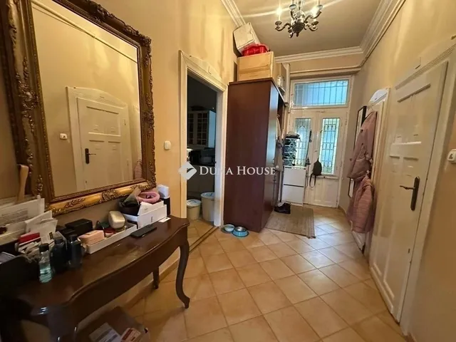 Eladó lakás Budapest II. kerület 100 nm