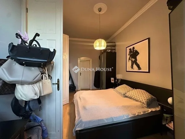 Eladó lakás Budapest II. kerület 100 nm