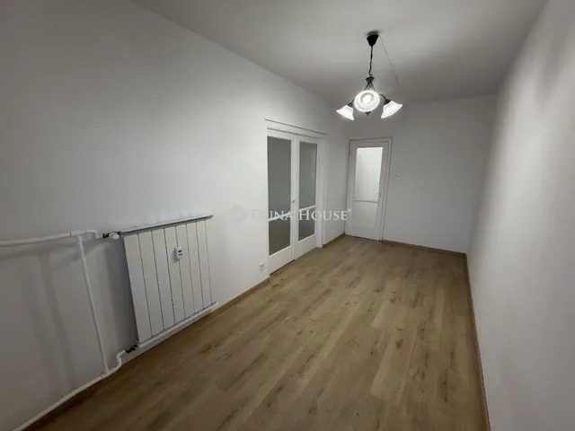 Eladó lakás Budapest III. kerület 52 nm