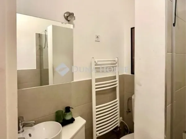 Eladó lakás Budapest VI. kerület 102 nm