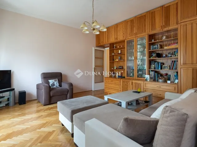 Eladó lakás Budapest II. kerület 65 nm