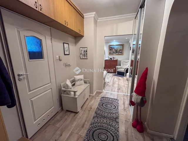 Eladó lakás Dunakeszi 82 nm