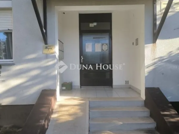 Eladó lakás Budapest XVI. kerület 67 nm