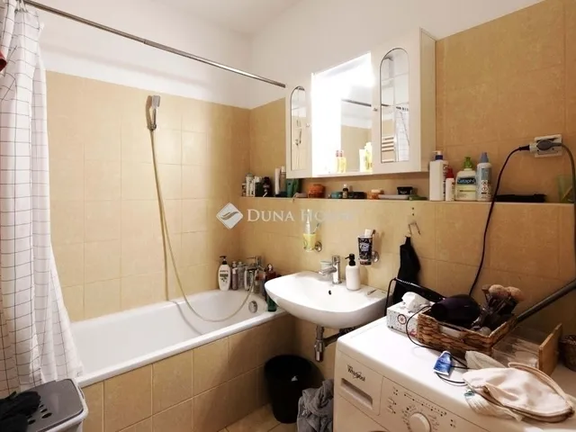 Eladó lakás Budapest VIII. kerület 76 nm