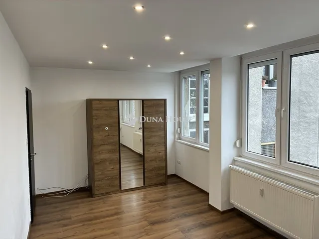 Eladó lakás Budapest II. kerület 70 nm