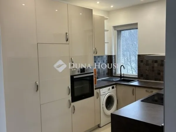 Eladó lakás Budapest II. kerület 70 nm
