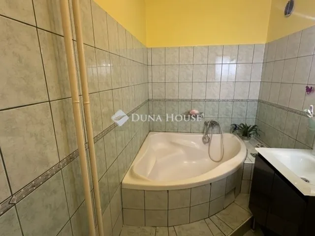 Eladó lakás Budapest IV. kerület 88 nm