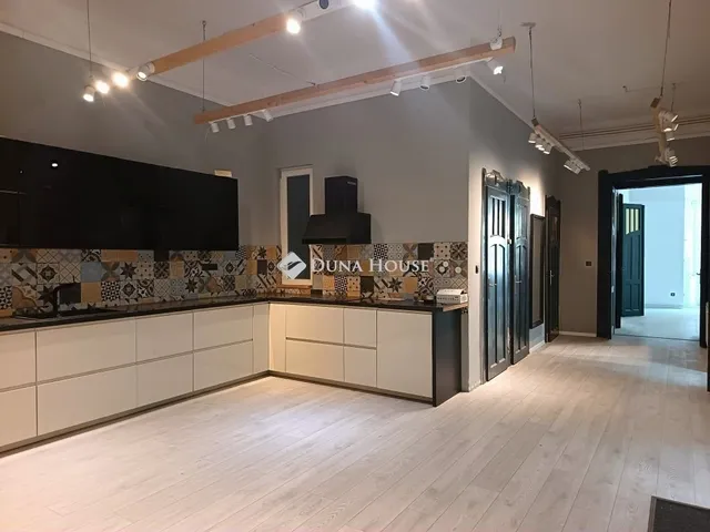 Eladó lakás Budapest II. kerület 121 nm