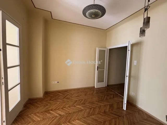Eladó lakás Budapest II. kerület 80 nm