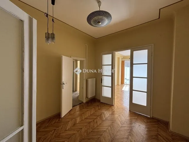 Eladó lakás Budapest II. kerület 80 nm